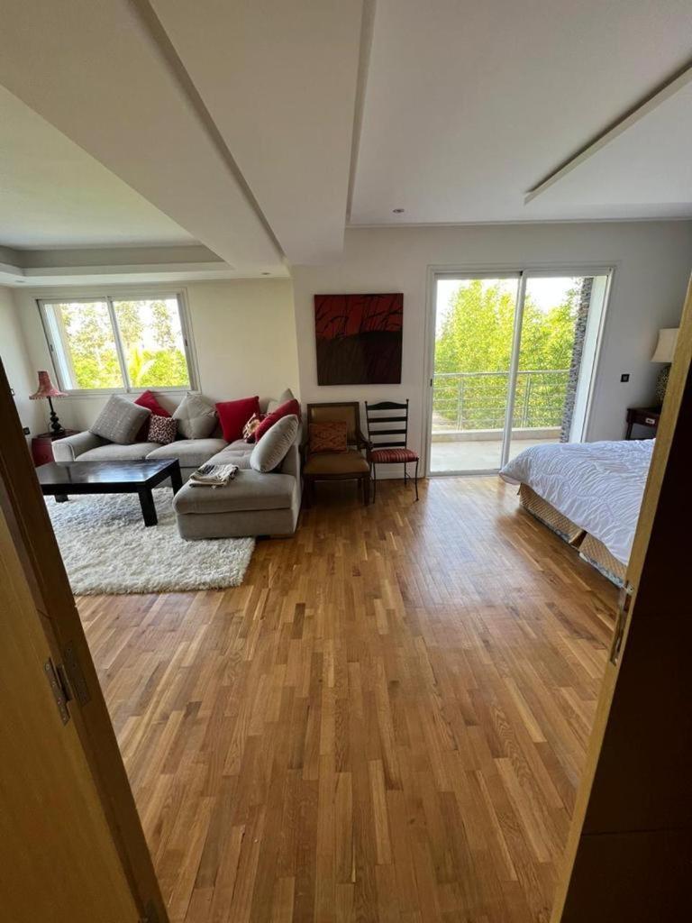 Privacy And Serenity In The Red Villa *
