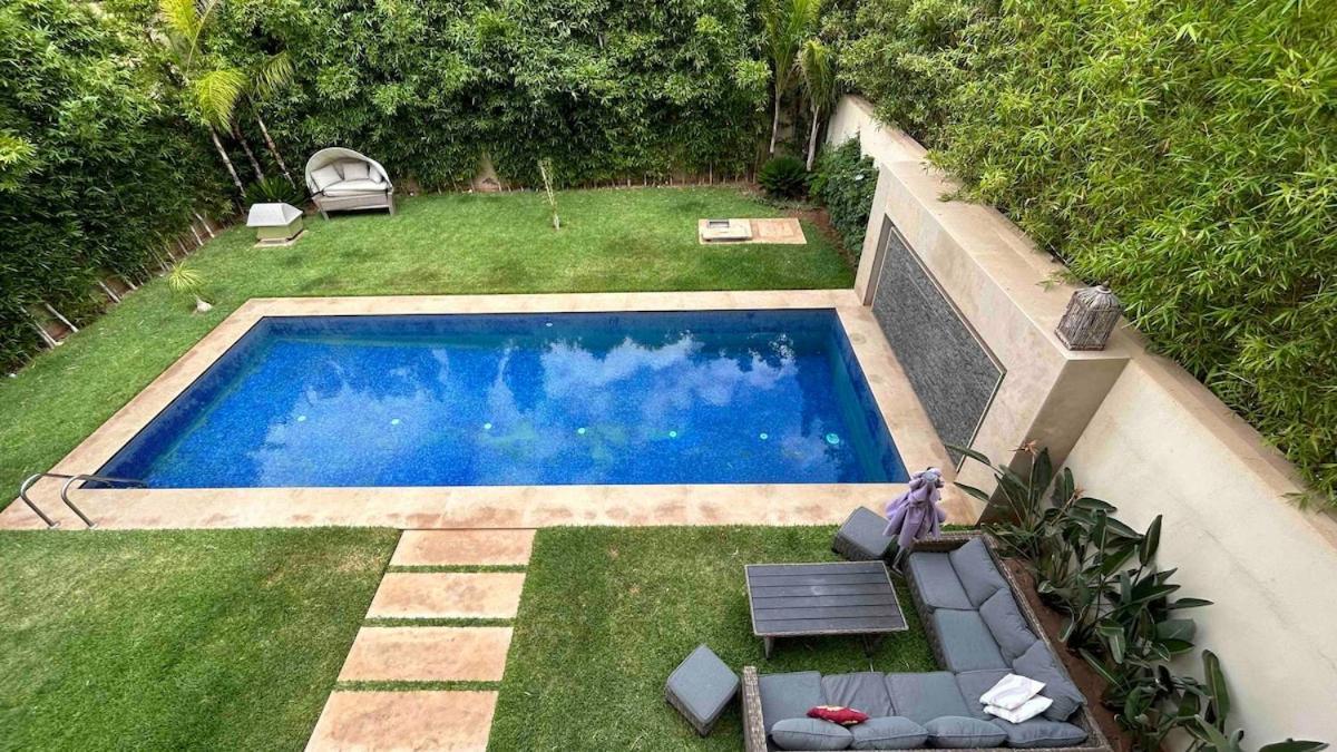 Villa Privacy And Serenity In The Red